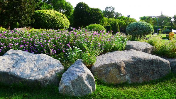 Boulder Landscaping in Port Orchard