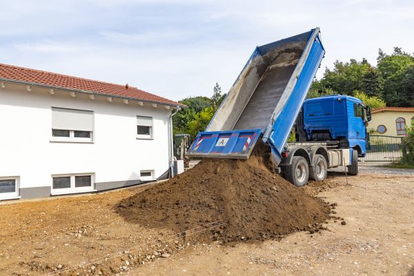 Garden Dirt Delivery in Port Orchard